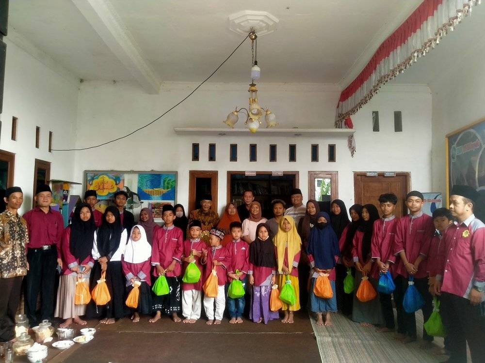 santunan akhir tahun